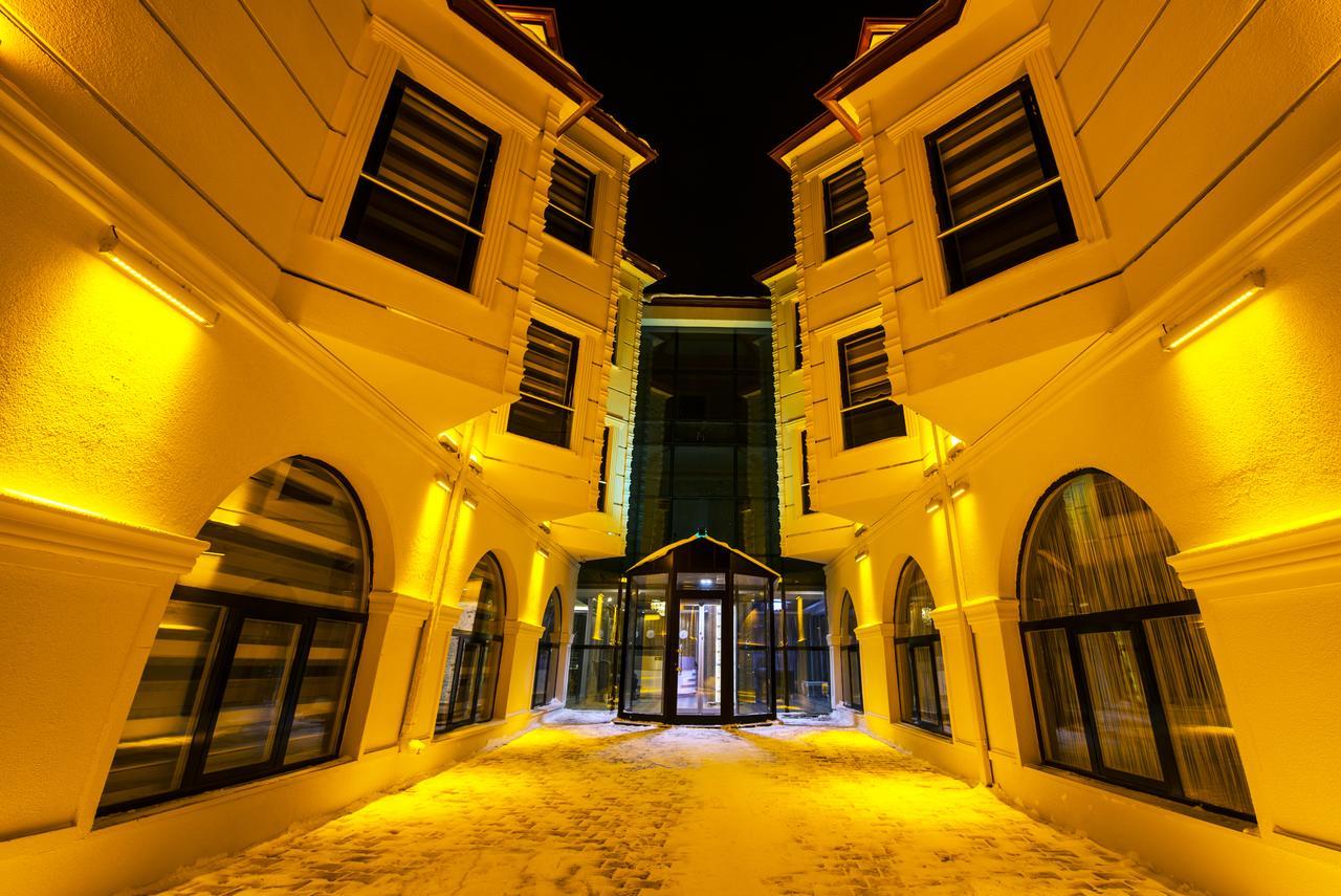 Kars-I Si̇Ri̇N Otel Екстериор снимка